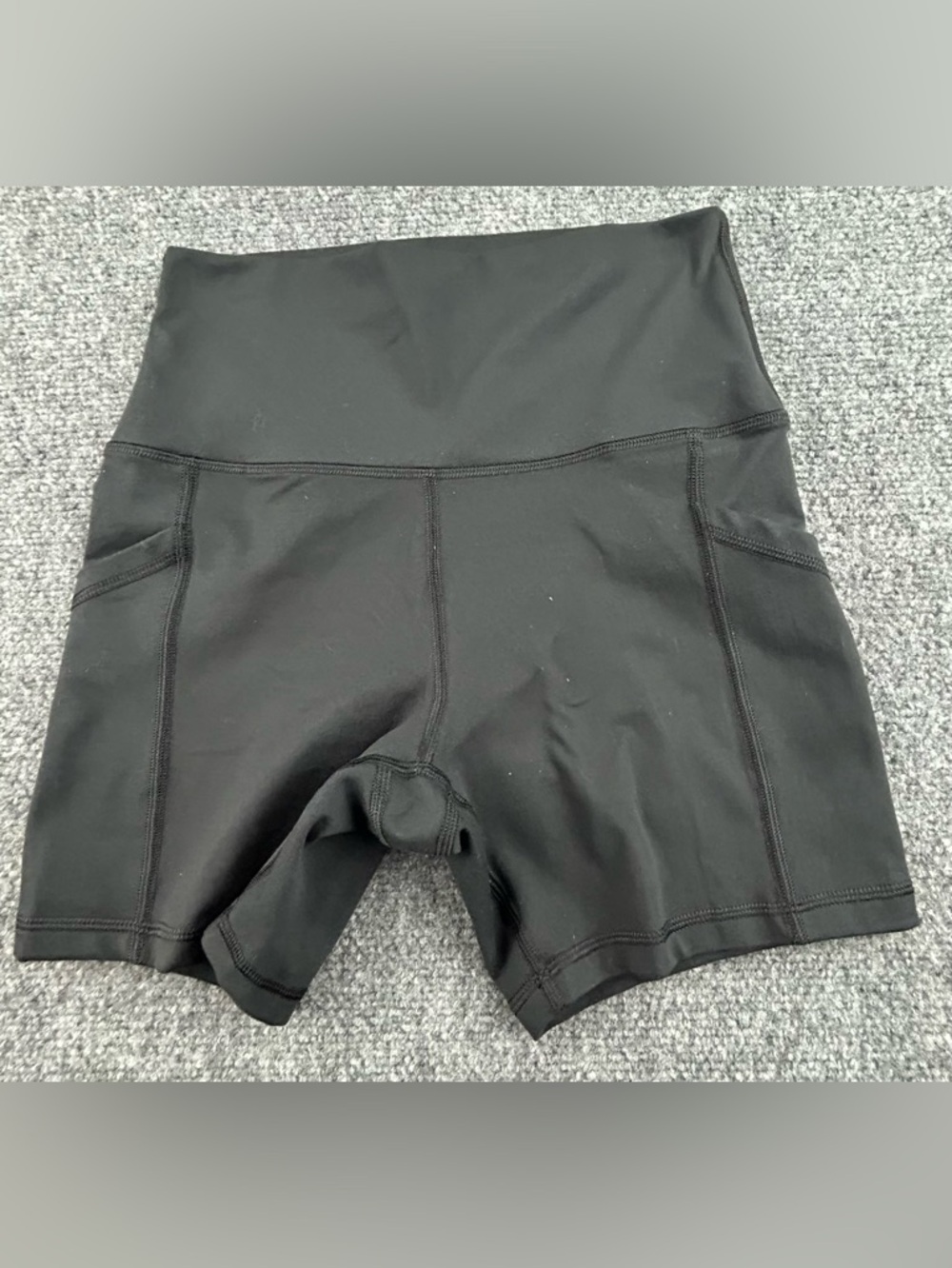 OFFLINE By Aerie The Hugger High Waisted Pocket Bike Short in Black, size M